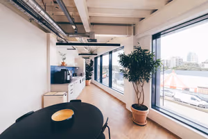 25 Person Private Office