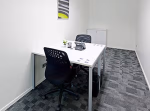 3 Person Coworking Desk
