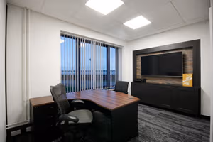 4 Person Private Office