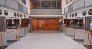 4 Person Coworking Desk