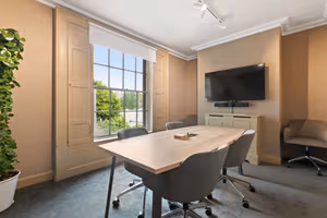 4 Person Private Office