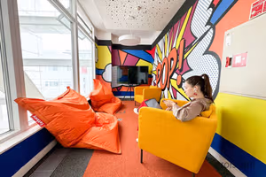 20 Person Coworking Desk