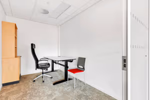 10 Person Private Office
