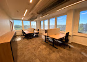 1 Person Coworking Desk