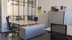1 Person Coworking Desk