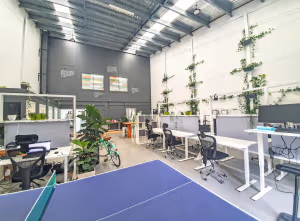 4 Person Coworking Desk