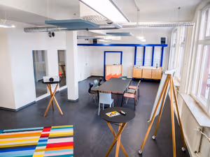 1 Person Coworking Desk