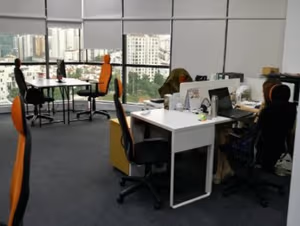 5 Person Coworking Desk