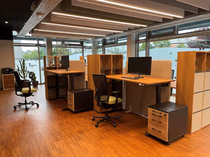 1 Person Coworking Desk