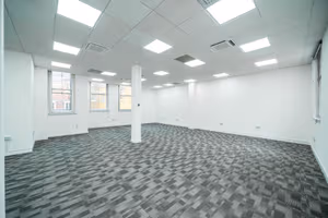 10 Person Managed Space