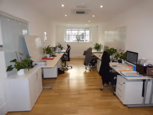 5 Person Private Office