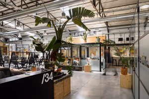 14 Person Coworking Desk