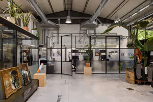 10 Person Coworking Desk