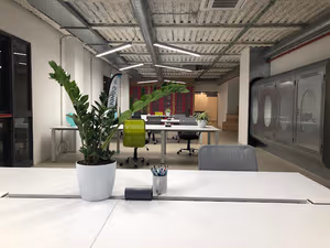 4 Person Private Office