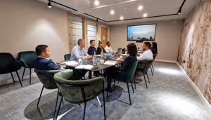 4 Person Private Office