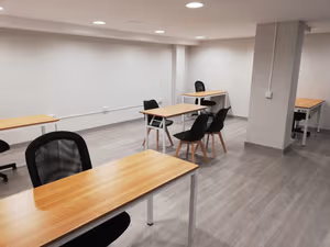 5 Person Private Office