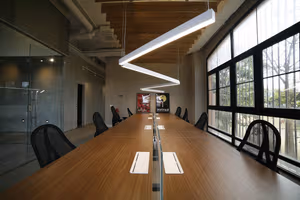 4 Person Coworking Desk