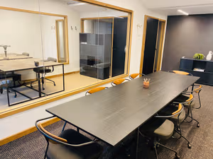 5 Person Private Office