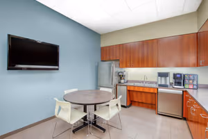 1 Person Virtual Office