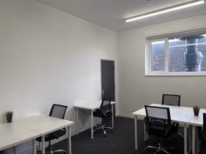 30 Person Private Office