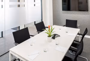 40 Person Private Office