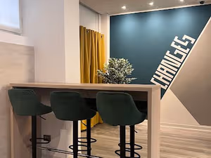 1 Person Private Office