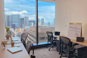 4 Person Private Office