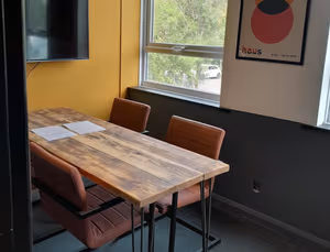 4 Person Private Office