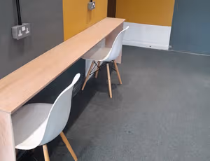 1 Person Coworking Desk