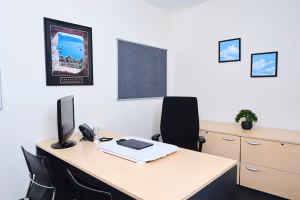 5 Person Private Office