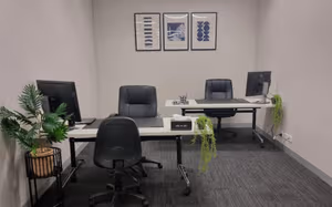 1 Person Shared Office