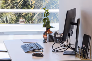 1 Person Coworking Desk