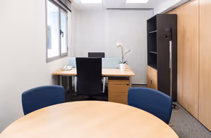 1 Person Coworking Desk