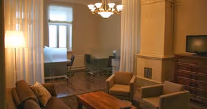 1 Person Private Office