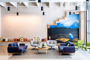 10 Person Coworking Desk