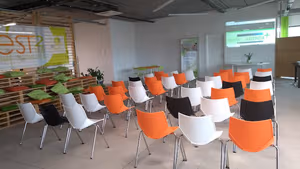 4 Person Coworking Desk