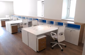 1 Person Coworking Desk