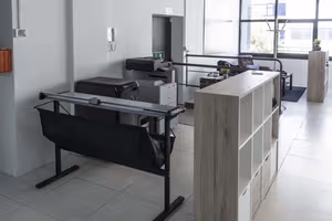 4 Person Coworking Desk