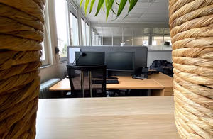 1 Person Coworking Desk