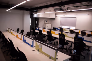 1 Person Coworking Desk