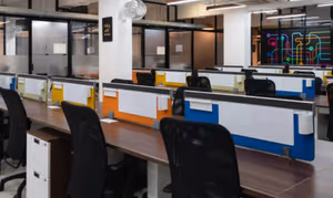 4 Person Coworking Desk