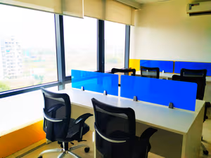 4 Person Coworking Desk