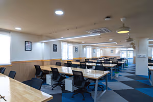 7 Person Coworking Desk