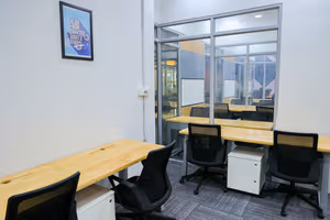 5 Person Coworking Desk