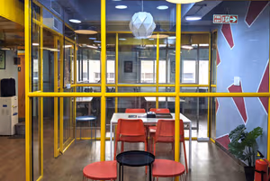 1 Person Coworking Desk