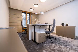 1 Person Private Office
