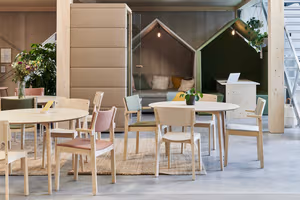 1 Person Coworking Desk