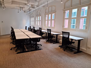 7 Person Private Office