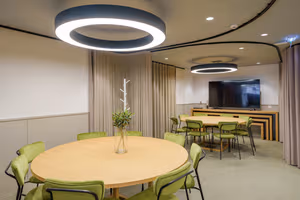 1 Person Coworking Desk