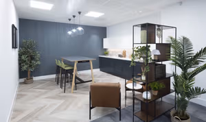 10 Person Private Office